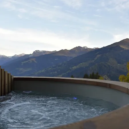 Апартаменты Ferienhaus Chalet Riedji *